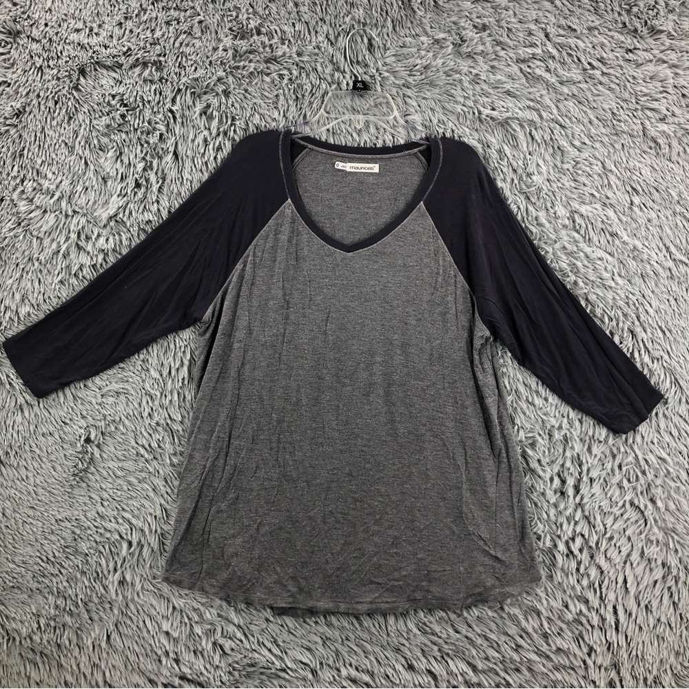 Maurices Shirt Womens Size 0 Plus Size Gray Vneck Baseball 3/4 Sleeve Top